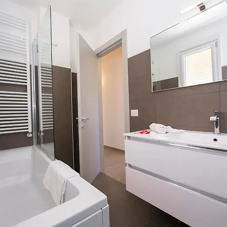 Апартаменты Paradiso Di Penthouse *