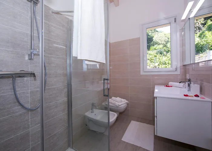 Paradiso Di Penthouse Μενάτζιο