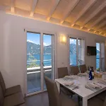 아파트 Paradiso Di Penthouse 메나지오